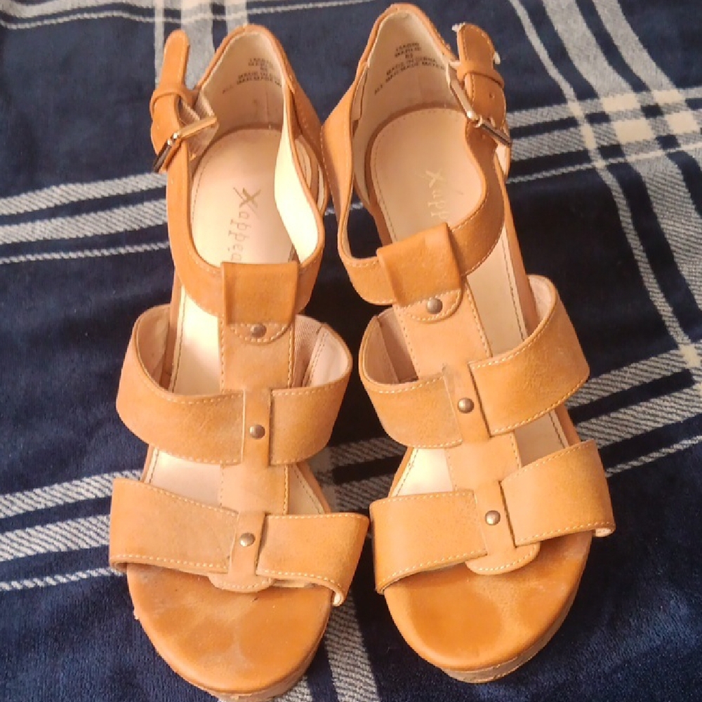 Xappeal Women's Tan Sandals